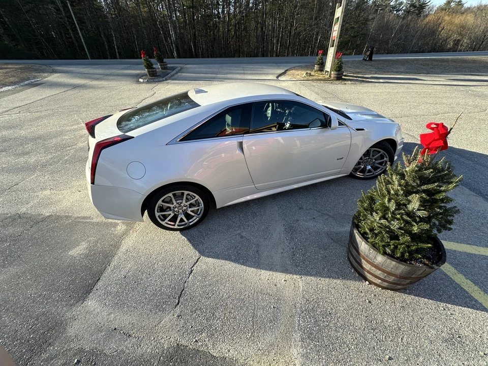 2011 Cadillac CTS-V 2nd Gen - Image 8 of 31