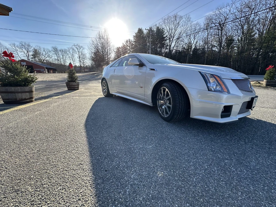 2011 Cadillac CTS-V 2nd Gen - Image 5 of 31
