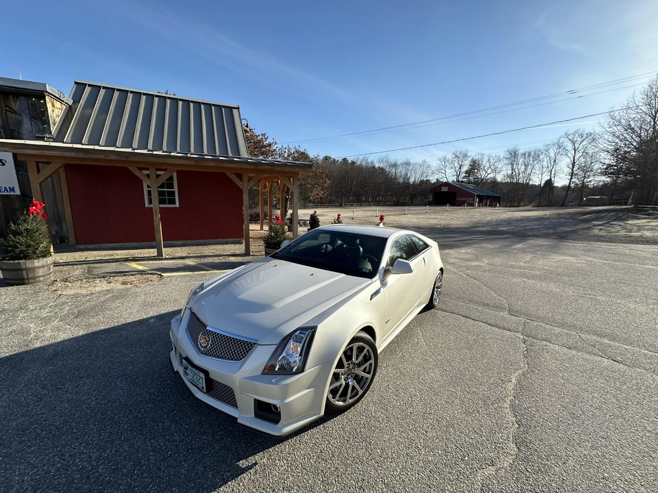 2011 Cadillac CTS-V 2nd Gen - Image 21 of 31