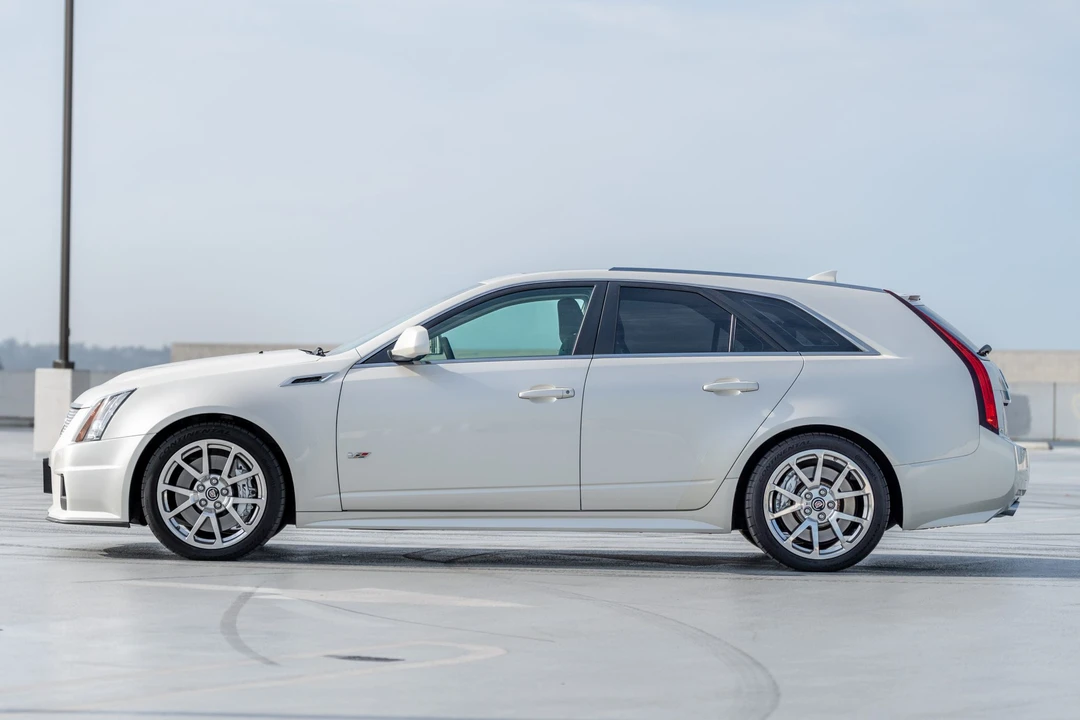 2011 Cadillac CTS-V 2nd Gen - Image 3 of 31