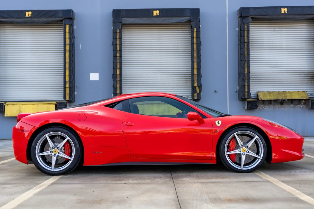 2011 Ferrari 458 Italia - Image 7 of 31