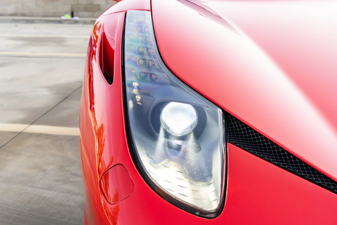 2011 Ferrari 458 Italia - Image 13 of 31
