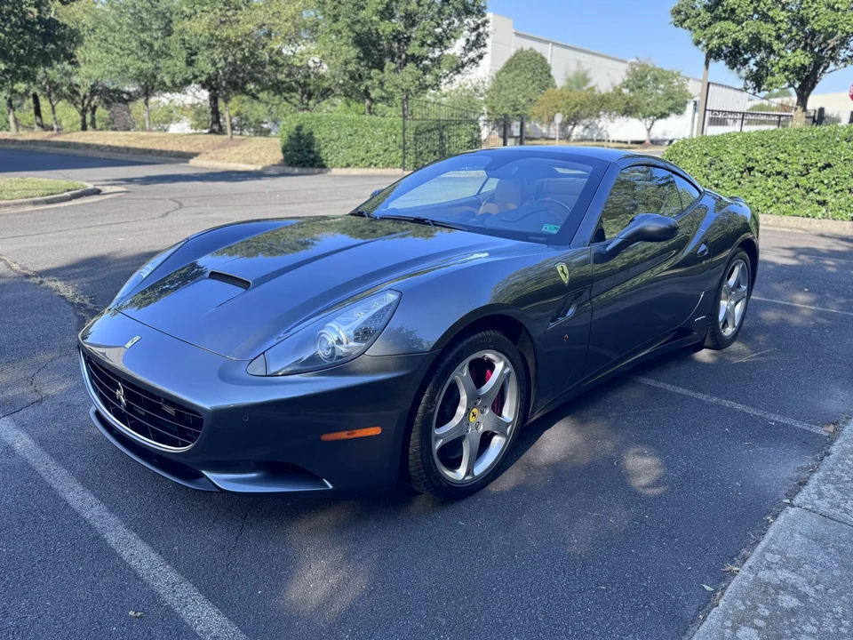 2011 Ferrari California - Image 19 of 31
