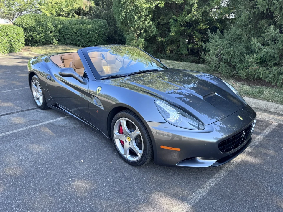 2011 Ferrari California - Image 7 of 31