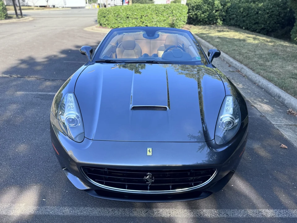 2011 Ferrari California - Image 4 of 31