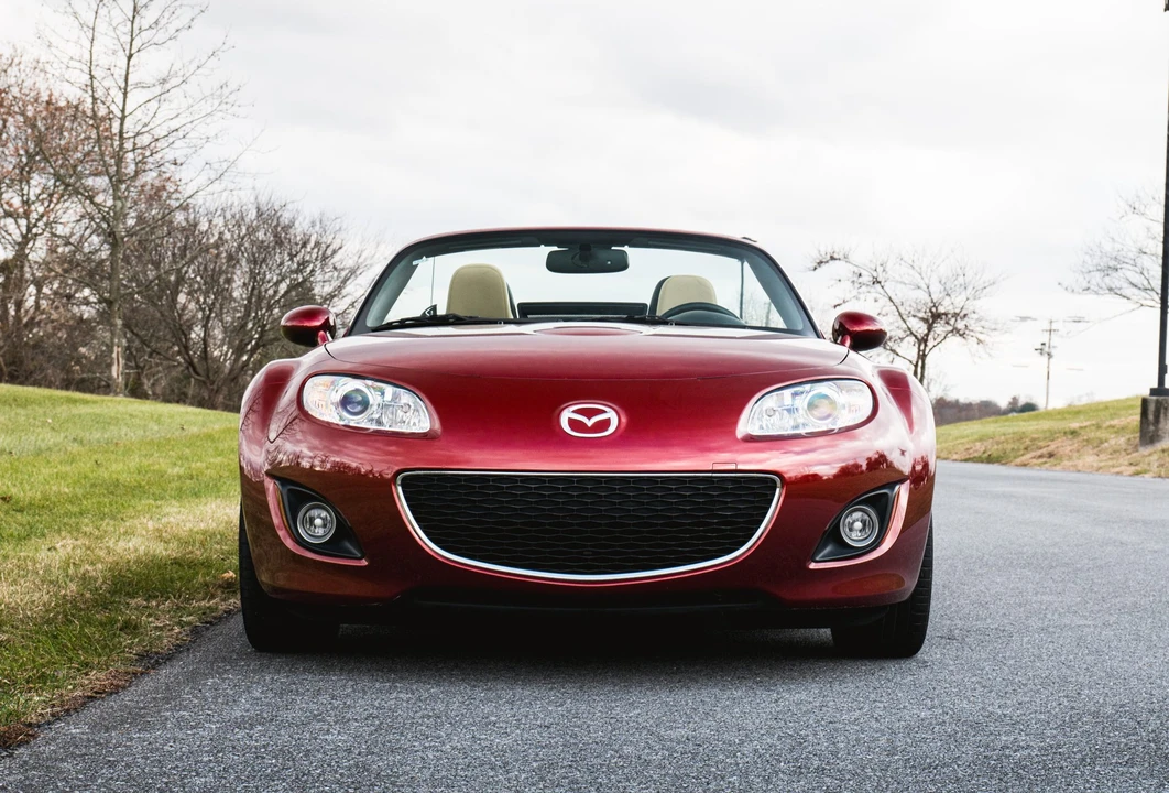 2011 Mazda NC MX-5 Miata - Image 8 of 31