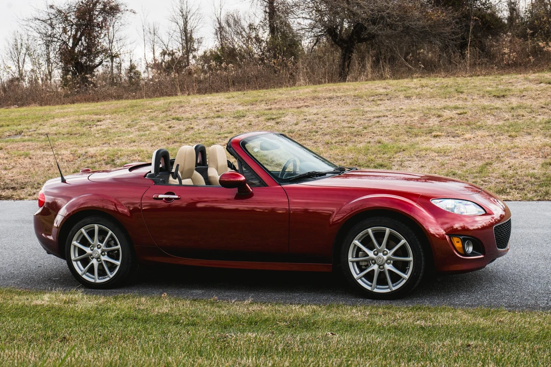 2011 Mazda NC MX-5 Miata - Image 14 of 31
