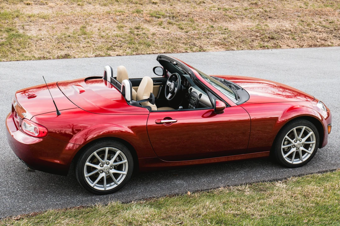2011 Mazda NC MX-5 Miata - Image 17 of 31