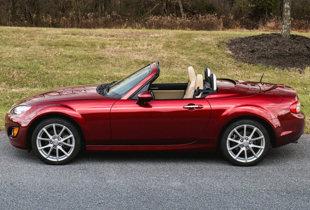 2011 Mazda NC MX-5 Miata - Image 30 of 31