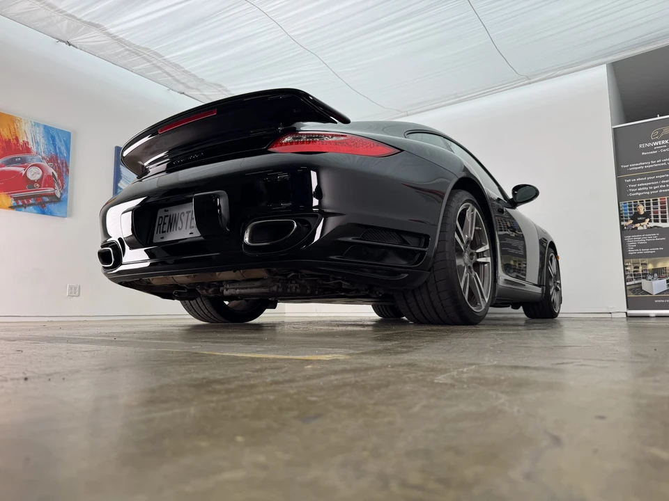 2011 Porsche 997 Turbo - Image 25 of 31
