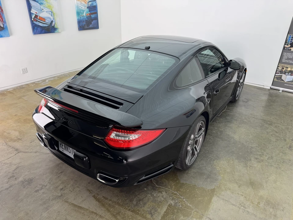 2011 Porsche 997 Turbo - Image 23 of 31