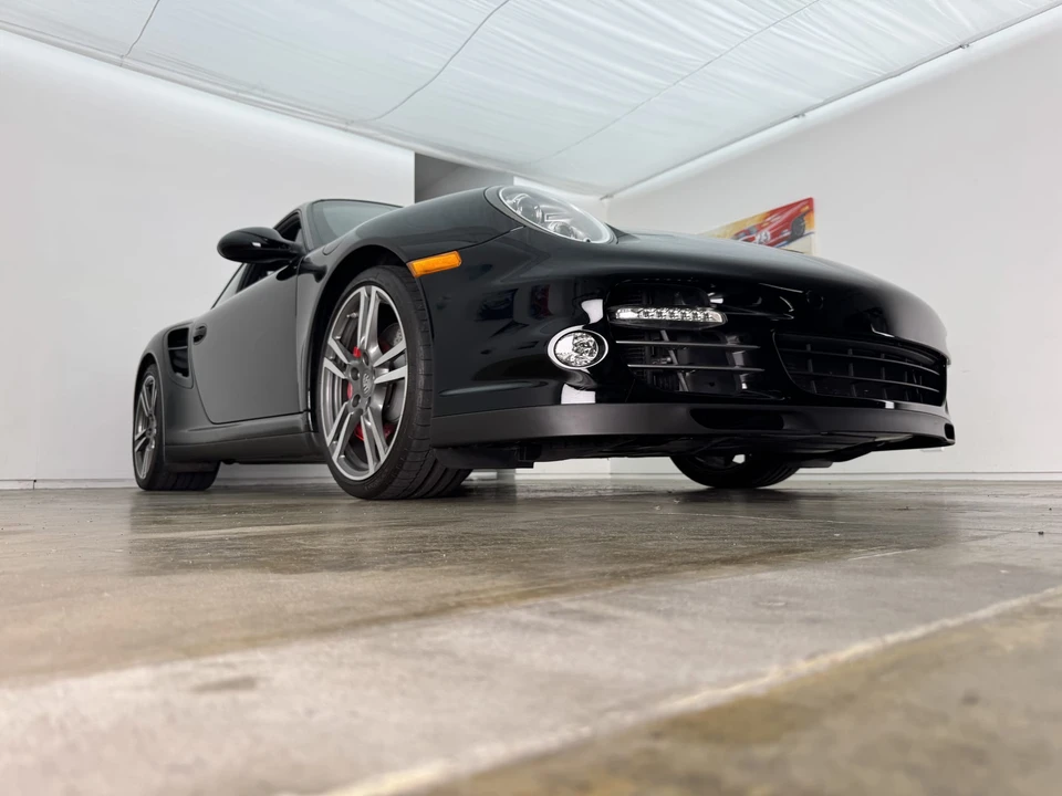 2011 Porsche 997 Turbo - Image 22 of 31