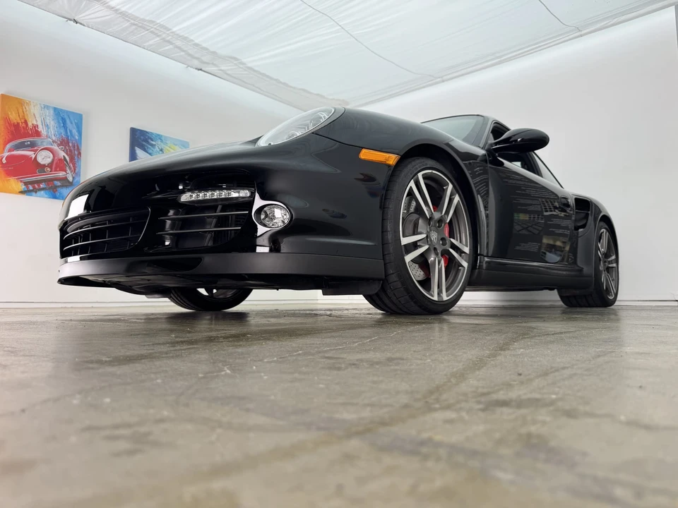 2011 Porsche 997 Turbo - Image 16 of 31