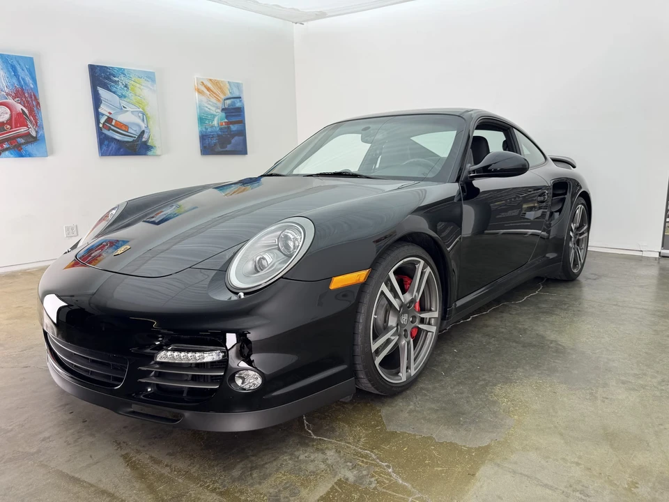 2011 Porsche 997 Turbo - Image 15 of 31