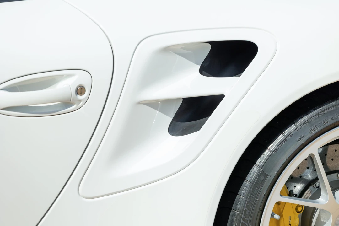 2011 Porsche 997 Turbo - Image 27 of 31