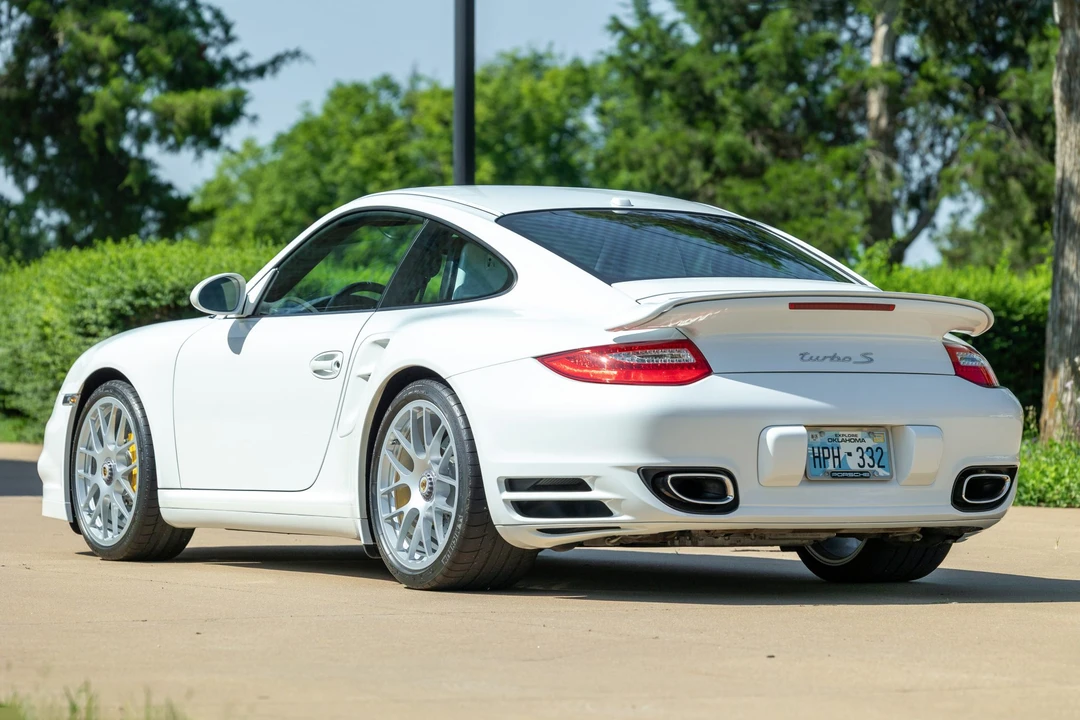 2011 Porsche 997 Turbo - Image 7 of 31