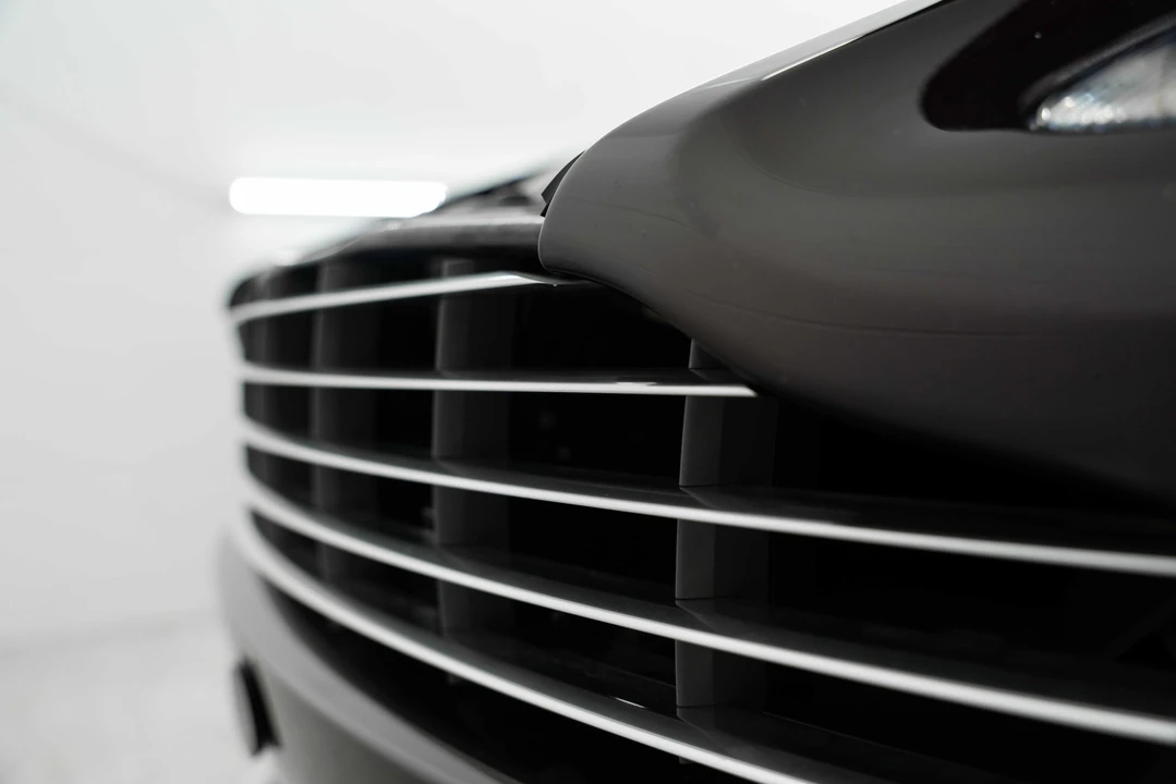 2012 Aston Martin Virage (2011-2012) - Image 26 of 31