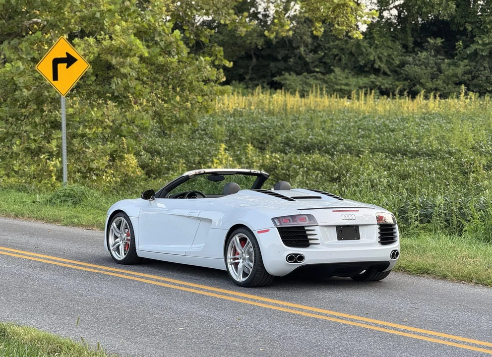 2012 Audi 42 R8 - Image 10 of 31
