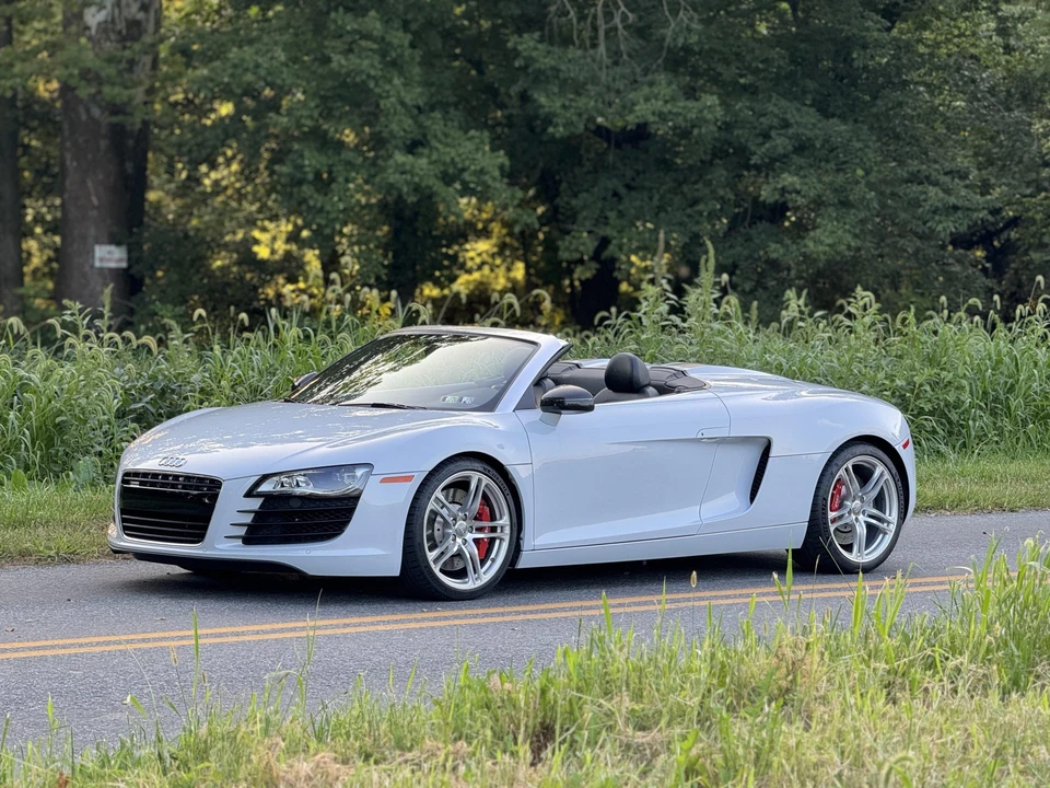 2012 Audi 42 R8 - Image 5 of 31
