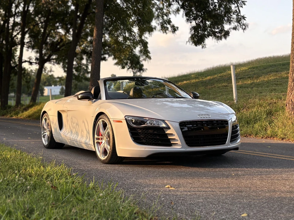 2012 Audi 42 R8 - Image 29 of 31