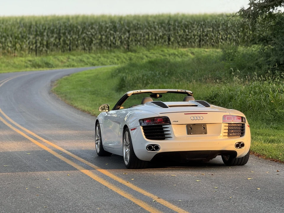 2012 Audi 42 R8 - Image 12 of 31
