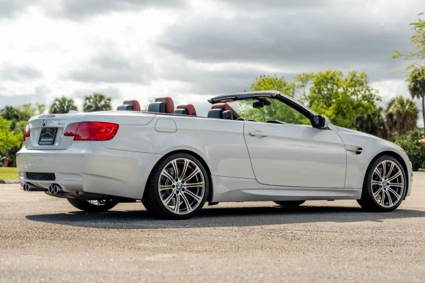 2012 BMW E93 M3 Convertible - Image 2 of 7
