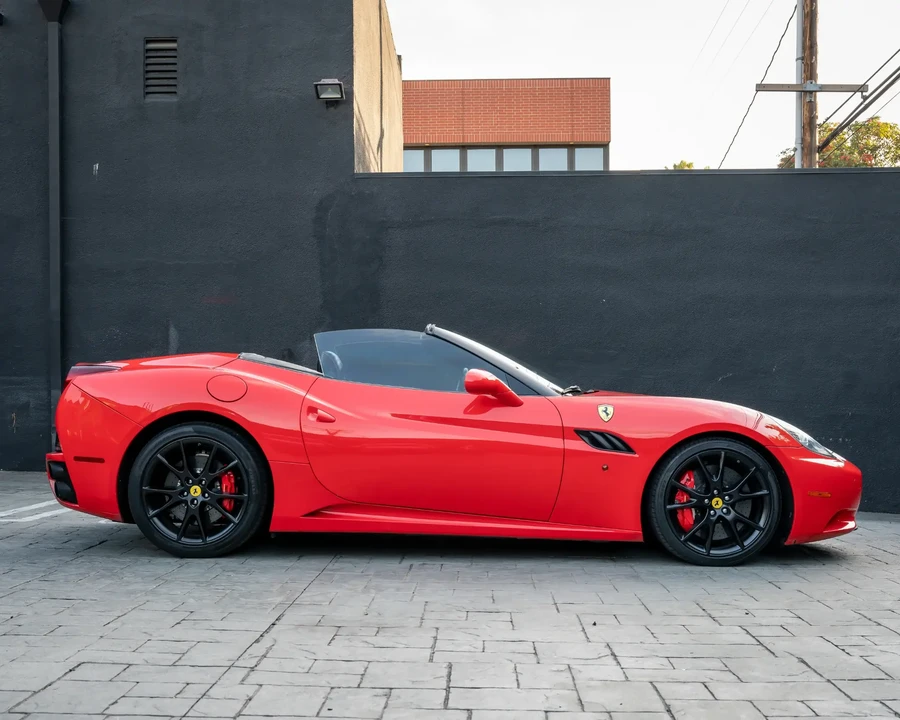 2012 Ferrari California - Image 6 of 6