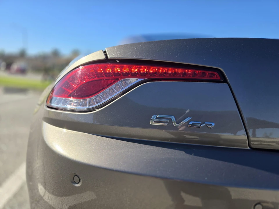 2012 Fisker Karma - Image 23 of 31