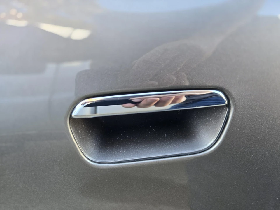 2012 Fisker Karma - Image 18 of 31