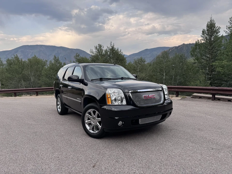 2012 GMC Yukon 3rd Gen - Image 3 of 31