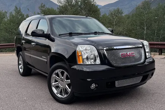 2012 GMC Yukon Denali AWD