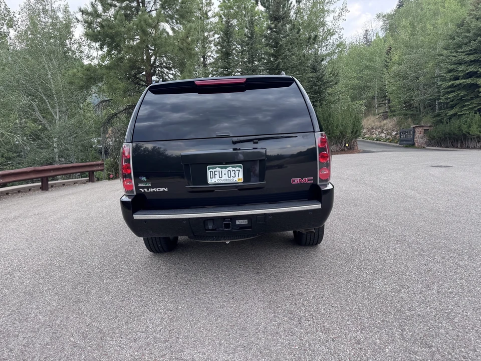 2012 GMC Yukon 3rd Gen - Image 18 of 31