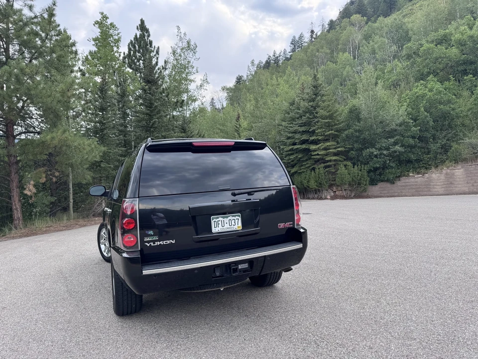 2012 GMC Yukon 3rd Gen - Image 19 of 31