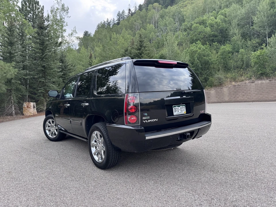 2012 GMC Yukon 3rd Gen - Image 22 of 31