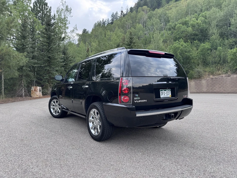 2012 GMC Yukon 3rd Gen - Image 23 of 31