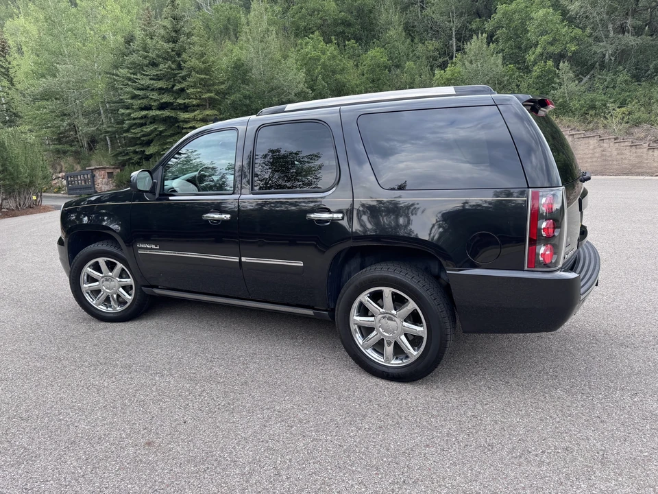 2012 GMC Yukon 3rd Gen - Image 26 of 31