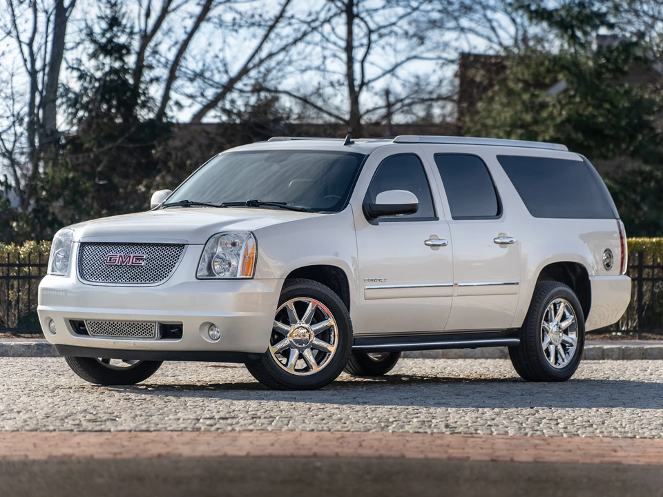 2012 GMC Yukon 3rd Gen - Image 4 of 31