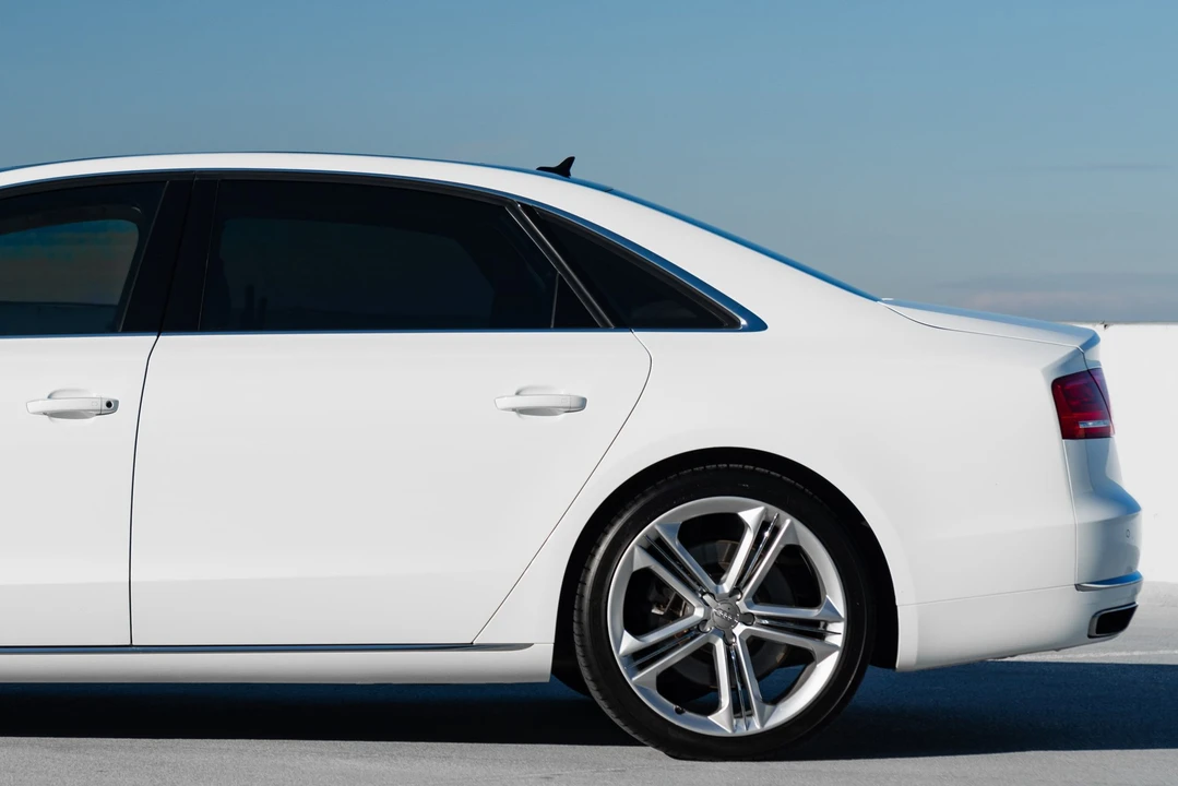 2013 Audi D4 A8 - Image 11 of 31