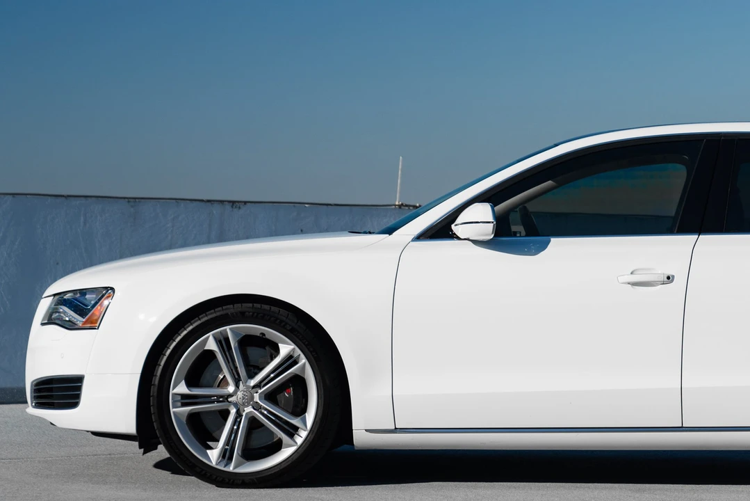 2013 Audi D4 A8 - Image 10 of 31