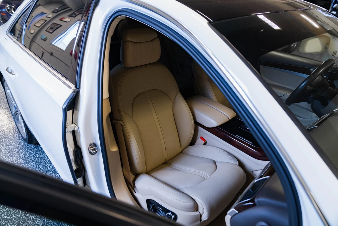 2013 Audi D4 A8 - Image 27 of 31