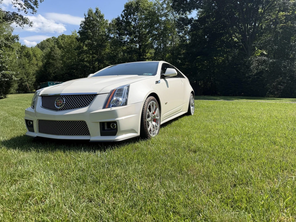 2013 Cadillac CTS-V 2nd Gen - Image 2 of 31