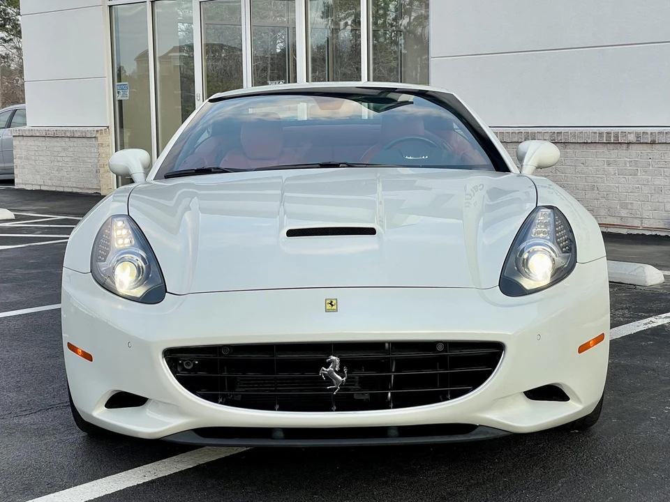 2013 Ferrari California - Image 7 of 31