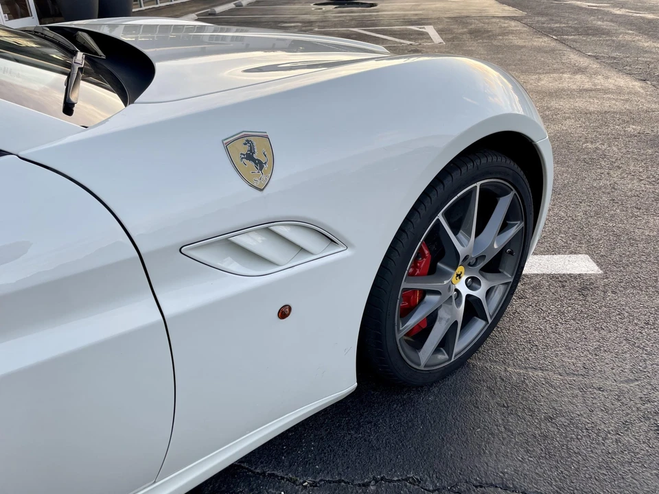 2013 Ferrari California - Image 29 of 31