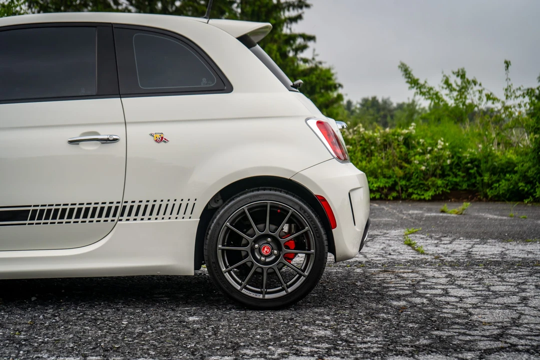 2013 Fiat Abarth 500 - Image 29 of 31