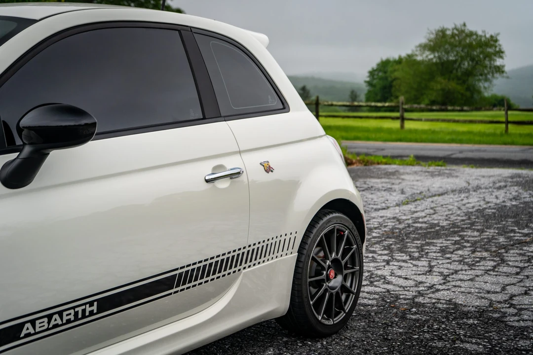 2013 Fiat Abarth 500 - Image 27 of 31