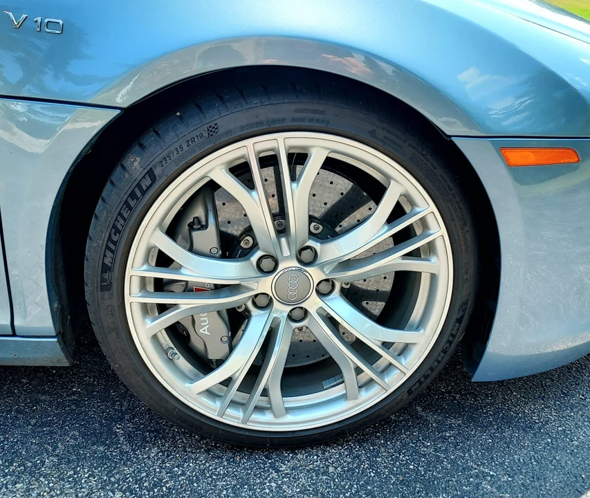2014 Audi 42 R8 - Image 24 of 31