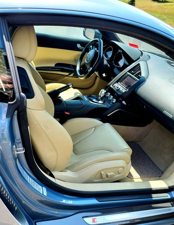 2014 Audi 42 R8 - Image 31 of 31