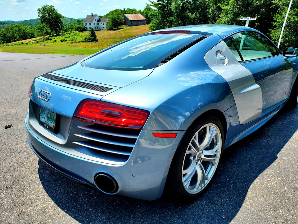 2014 Audi 42 R8 - Image 17 of 31