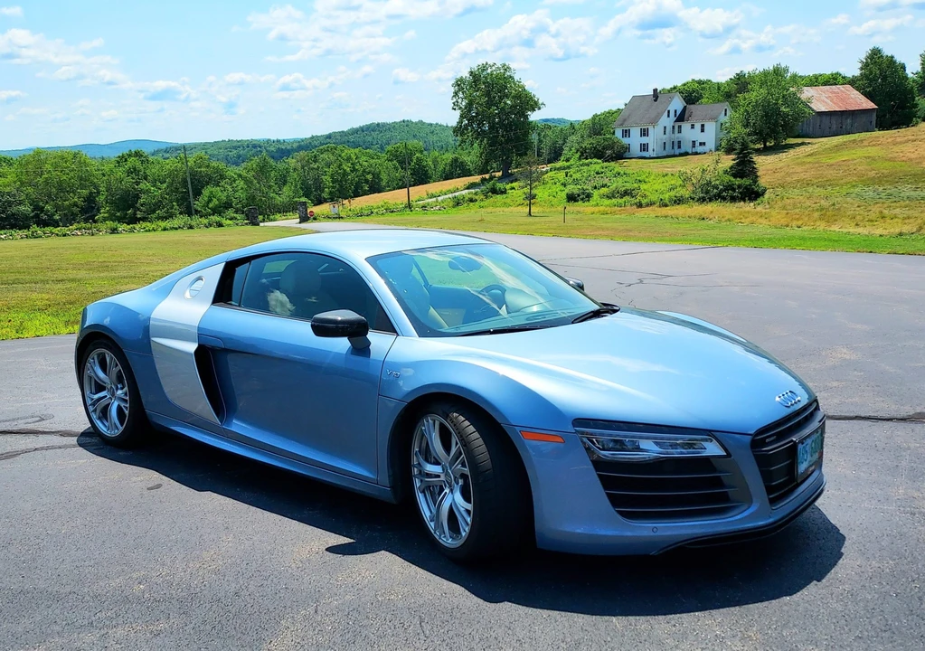 2014 Audi 42 R8 - Image 9 of 31