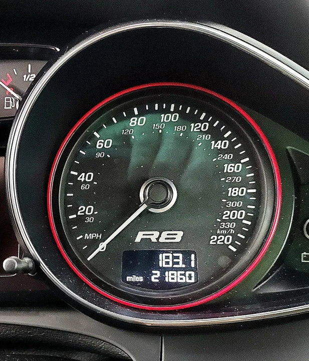 2014 Audi 42 R8 - Image 30 of 31